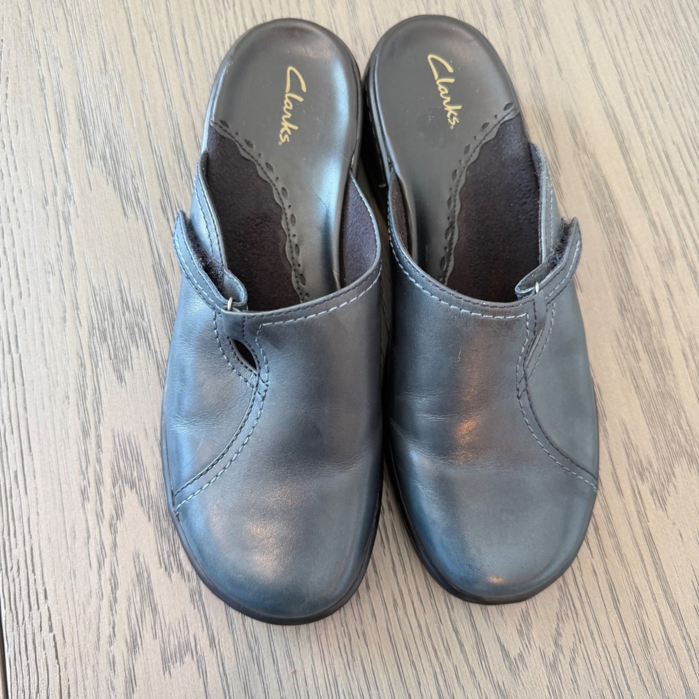 Clarks Womens Navy Blue Leather Slip On Mules Clogs Shoes Size 7M - Picture 4 of 5